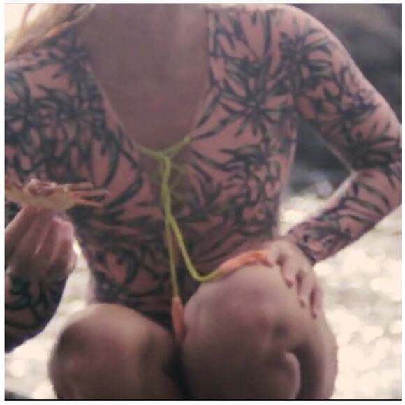 SEEA Solanas Surf Suit SwimSuit One Piece Swim Womens Womens Medium - Picture 12 of 12